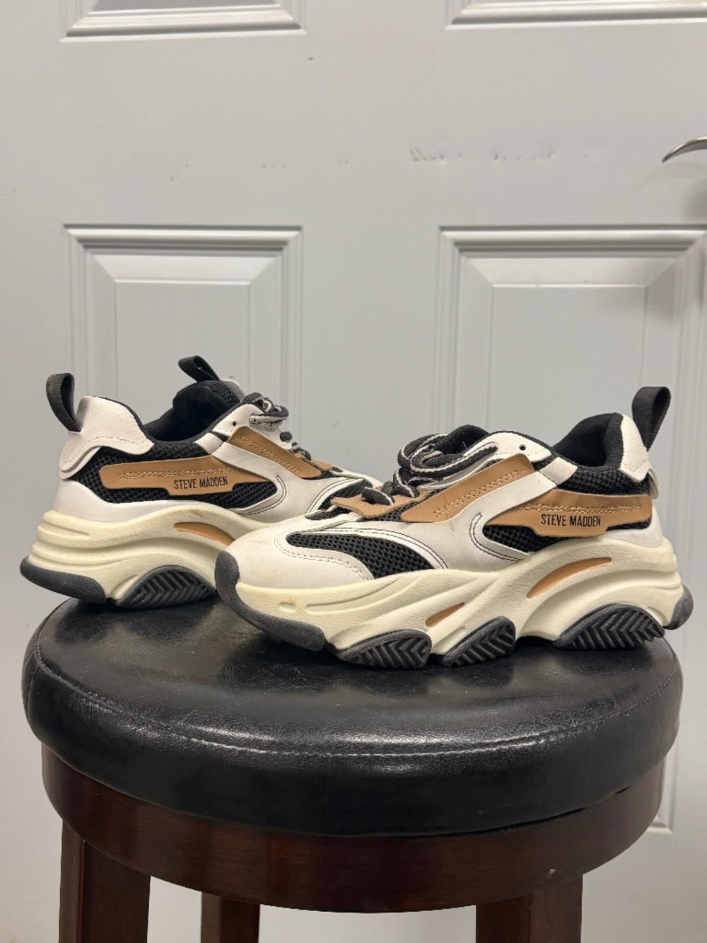 Steve Madden White Beige Chunky Platform Sneakers Women’s Size 6